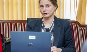 STATE DEPARTMENT FOR ROADS LEAD BY PS AND OTHER STAFF IN A MEETING WITH WORLD BANK-INDEPENDENT EVALUATION GROUP MISSION TO KENYA